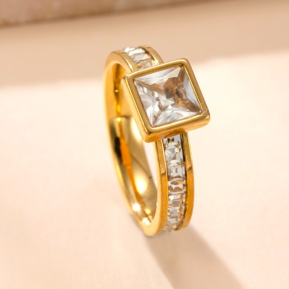 Anello classico retrò con zirc - Wedding Z recensione e prezzo